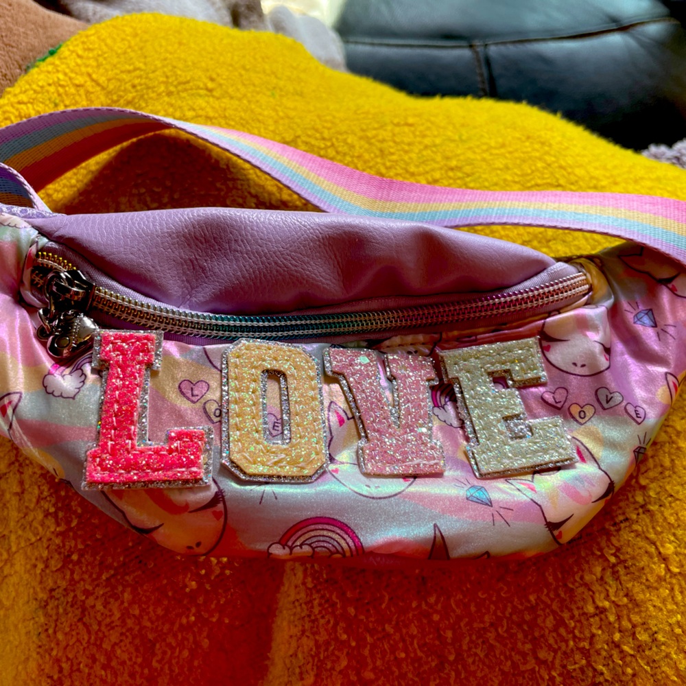 Miss Gwen’s OMG Fanny pack LOVE